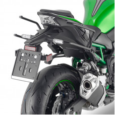 GIVI TR4118 - быстросъемный крепеж системы REMOVE-X для установки мягких боковых сумок на мотоциклы KAWASAKI Z900 (2020–2025). GIVI TR4118 - быстросъемный крепеж системы REMOVE-X для установки мягких боковых сумок на мотоциклы KAWASAKI Z900 (2020–2025).